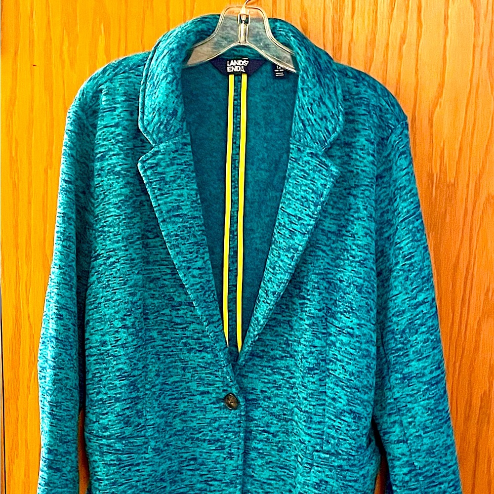 Lands End unlined jacket/blazer.  Size 1X (16W-18W).  100% poly. Hand wash.